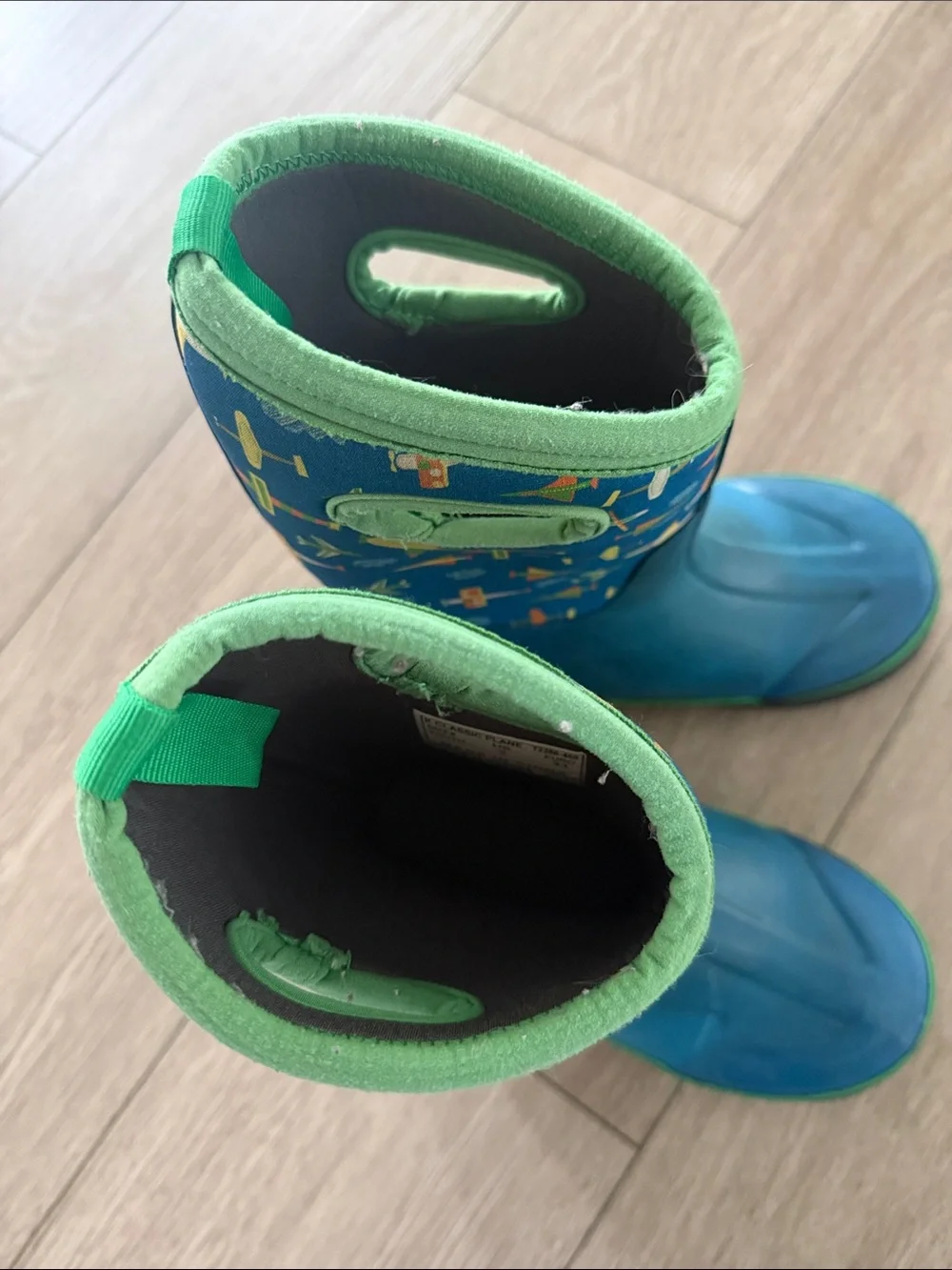 Bogs Kids Classic Plane boots size US 2